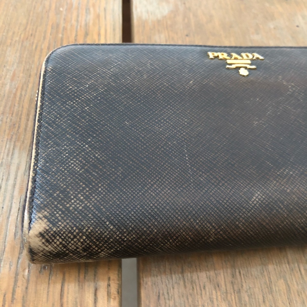 Prada Distressed Saffiano Continental Wallet - Picture 4 of 5